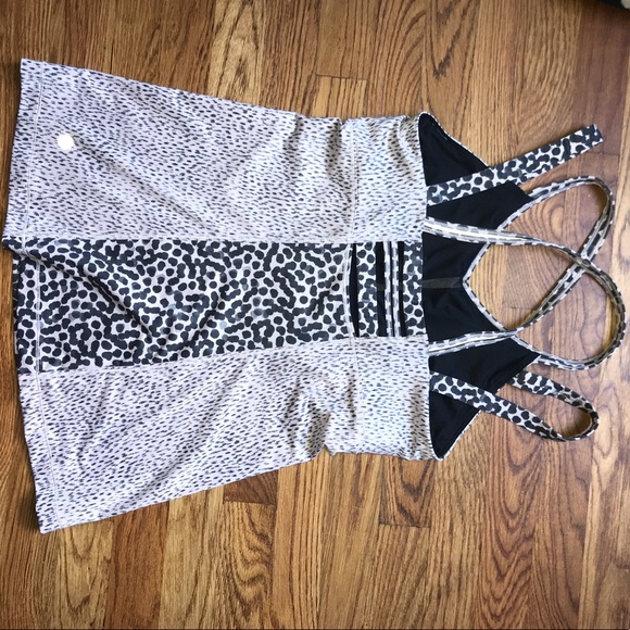 Lululemon tanktop - Picture 3 of 4